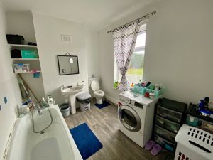 Bathroom/WC- click for photo gallery